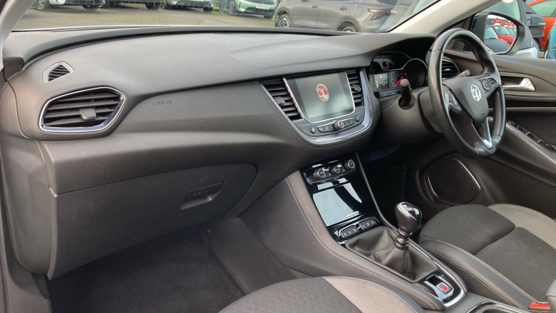 Vauxhall Grandland X 1.5 Turbo D SRi Nav 5dr Diesel Hatchback